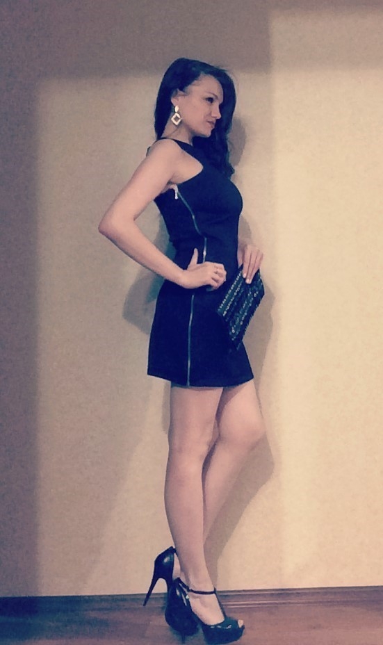 Apple iPhone 5s camera sample Photo. Captured without flashlight at Night. Orientation: Portrait. ISO: 640. Exposure time: 1/15. Focus: 12/5. Original size: 551x928. Uploaded By anonymous At 26 Dec, 2018