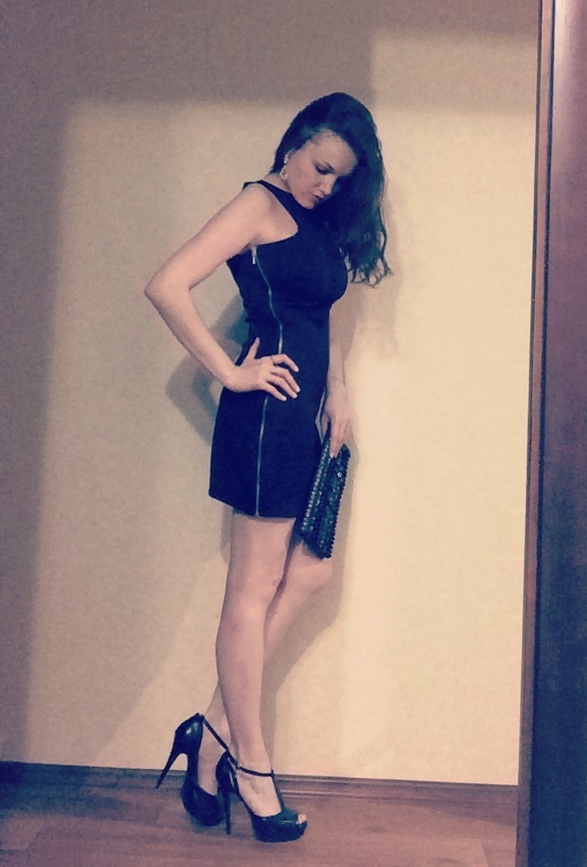 Apple iPhone 5s camera sample Photo. Captured without flashlight at Night. Orientation: Portrait. ISO: 800. Exposure time: 1/17. Focus: 12/5. Original size: 653x964. Uploaded By anonymous At 26 Dec, 2018